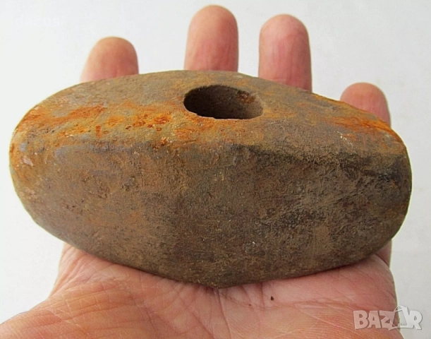 Древна средновековна желязна глава на чук