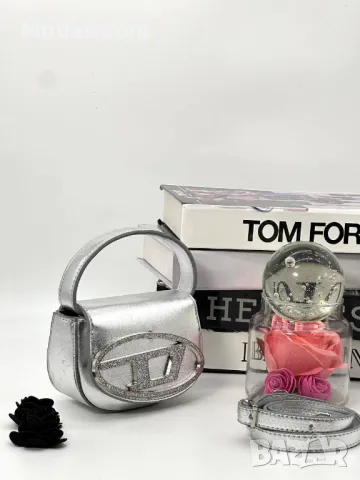 Diesel дамски чанти различни цветове , снимка 2 - Чанти - 48132013