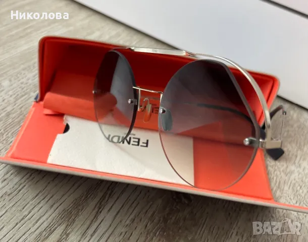 Слънчеви очила Fendi, снимка 2 - Слънчеви и диоптрични очила - 49937628