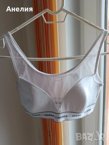 Спортен сутиен Guess оригинален 