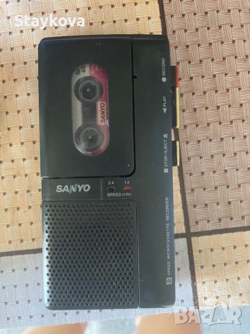 Стар диктофон Sanyo, снимка 4 - Други ценни предмети - 41370439