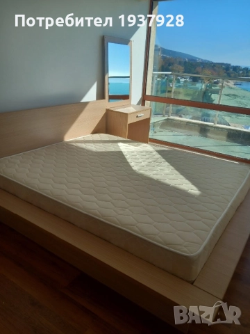 Спален комплект от спалня с матрак, гардероб и тоалетка., снимка 3 - Спални и легла - 52262025