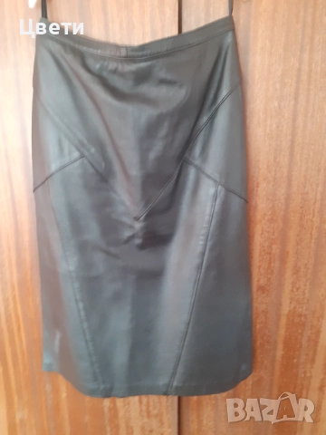 кожена пола