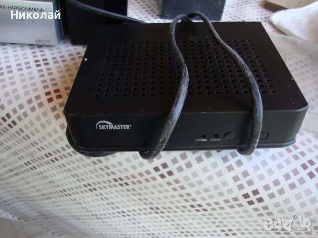 Сателитни приемници, снимка 2 - Приемници и антени - 56139626