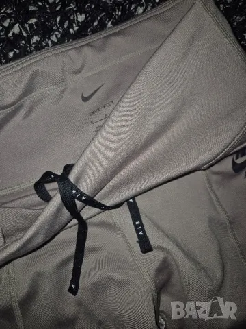 Nike клин S, снимка 7 - Клинове - 50417550