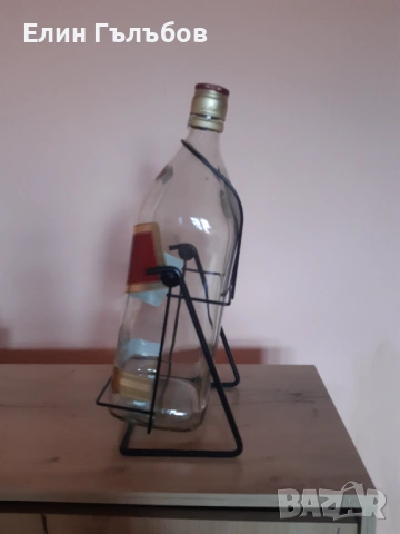 Галон от уиски JOHNNIE WOLKER на люлка, 4.5 литра, снимка 4 - Други стоки за дома - 53008129