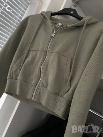 Дамски къс суичър 