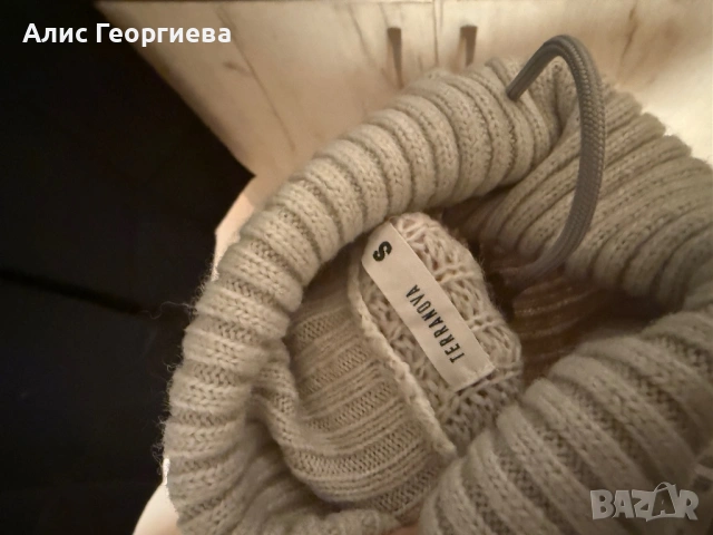 Бяло-розов пуловер, снимка 3 - Блузи с дълъг ръкав и пуловери - 53213953