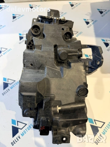 32404710 led десен фар от Volvo XC60 2 B5 Mild-Hybrid AWD 2.0 дизел, двигател D420T2, 235 кс., 4x4, , снимка 8 - Части - 53663479