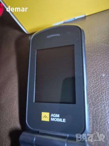 AGM M10 Здрав базов сгъваем телефон 4G, SOS бутон, 2 батерии, докинг, снимка 2 - Телефони с две сим карти - 50913706