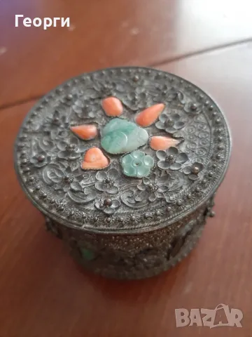 Старинна кутия за бижута, снимка 3 - Антикварни и старинни предмети - 47575988