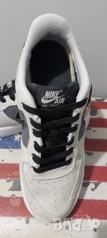 Nike Air Force 1 Low GS 'White Iron Grey' бяло/железно сиво/Off Noir 39 номер , снимка 6 - Маратонки - 36433343