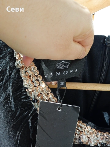 Рокля на Юнона, снимка 2 - Рокли - 53674033