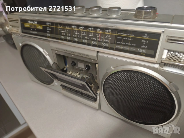 Радиокасетофон Sharp GF-4949, снимка 3 - Радиокасетофони, транзистори - 53568093