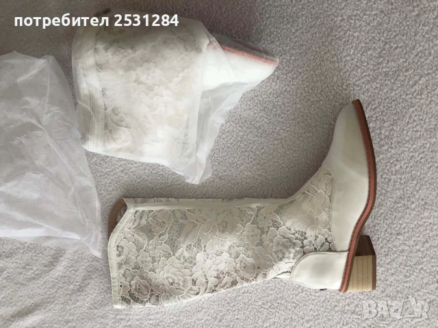 Нови бели кожени ботуши с дантела, снимка 2 - Дамски ботуши - 53474929