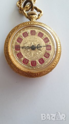 Дамски часовник медальон MONDAINE, снимка 6 - Антикварни и старинни предмети - 41938105
