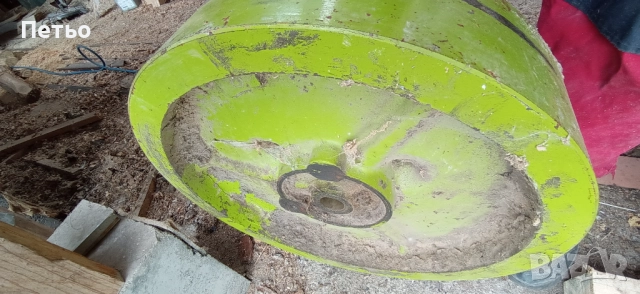 Маховик за сламопреса Клаас 50 ( спукан )