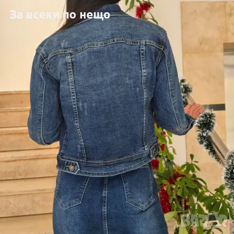 Дамски Син Дънков Мек И Еластичен Комплект - Дънково Яке И Дънкова Пола, снимка 3 - Комплекти - 48553847