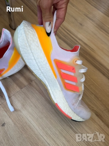 Оригинални маратонки Adidas UltraBoost 22! 40 н, снимка 4 - Маратонки - 39257132