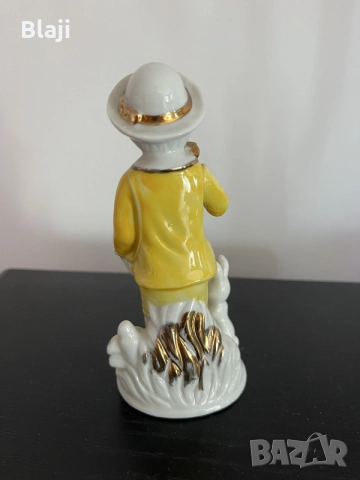 Порцеланова фигура, снимка 5 - Статуетки - 55770650