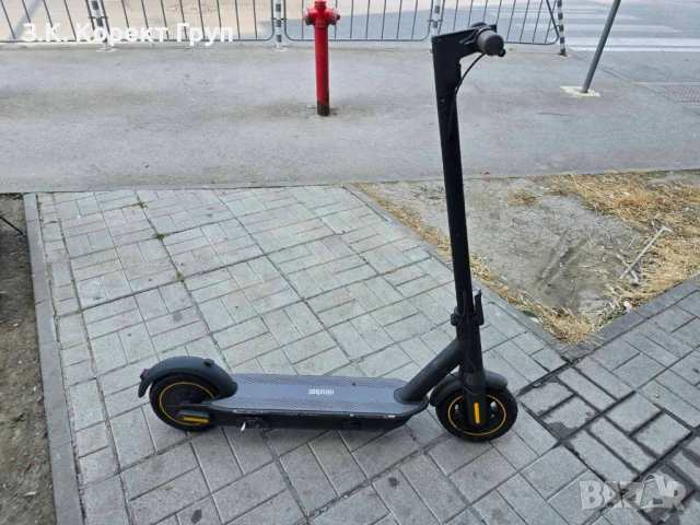 Електрически скутер-тротинетка SEGWAY KICKSCOOTER MAX G30 ДО 25 КМ/Ч, ПРОБЕГ ДО 65 КМ