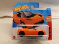 💕🧸Метална количка Hot Wheels, Tesla Roadster, 1:64, оранжева, снимка 1 - Колекции - 44348409