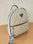 Guess дамска чанта тип раница дамска раница раничка код 126, снимка 8