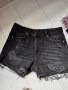 Дамски Дънкови къси панталони , снимка 1 - Къси панталони и бермуди - 41391013