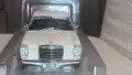 Метална кола Mercedes 200 D - 1968 , мащаб 1:18 , чисто нова , снимка 4