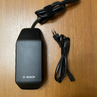 Bosch 4A Charger Smart System/Смарт зарядно електрически велосипед , снимка 1 - Велосипеди - 44624441