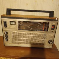 Ретро радио "Селена", снимка 1 - Радиокасетофони, транзистори - 40836936