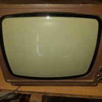 Малък работещ телевизор, снимка 1 - Телевизори - 42516431