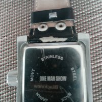 Продавам стилен,мъжки часовник"ONE MAN SHOW".Работещ., снимка 3 - Мъжки - 39779921