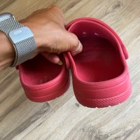 Оригинални юношески тъмно червени чехли Crocs ! 34-35 н, снимка 7 - Детски сандали и чехли - 41343103