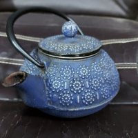 Чугунен чайник , снимка 2 - Антикварни и старинни предмети - 41645593