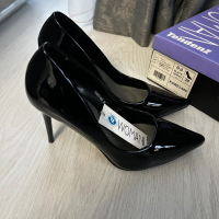 Черни класически високи обувки на ток, 38 номер, нови с етикет, снимка 5 - Дамски обувки на ток - 44756085