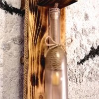 Ръчно изработена лампа за механа или барбекю от дърво, въже и стъклена бутилка., снимка 3 - Лампи за стена - 40978564