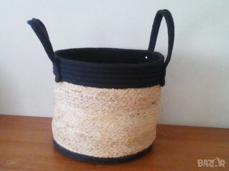 Кош/ Кашпа плетена с текстил, снимка 1