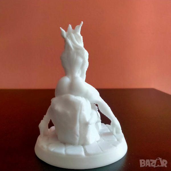 Фигурка Lusty Draconian, снимка 1