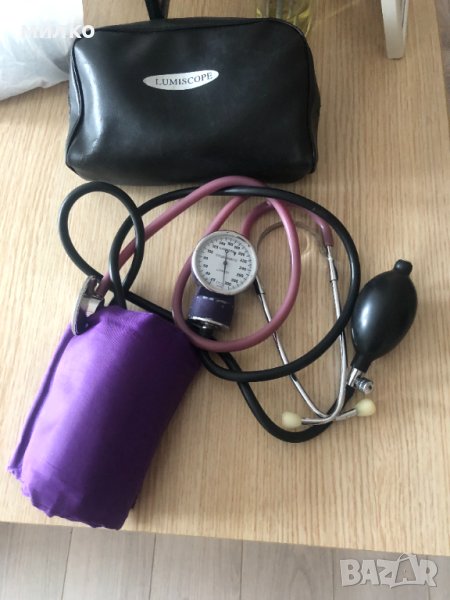 Механичен апарат за кръвно налягане с помпа, снимка 1