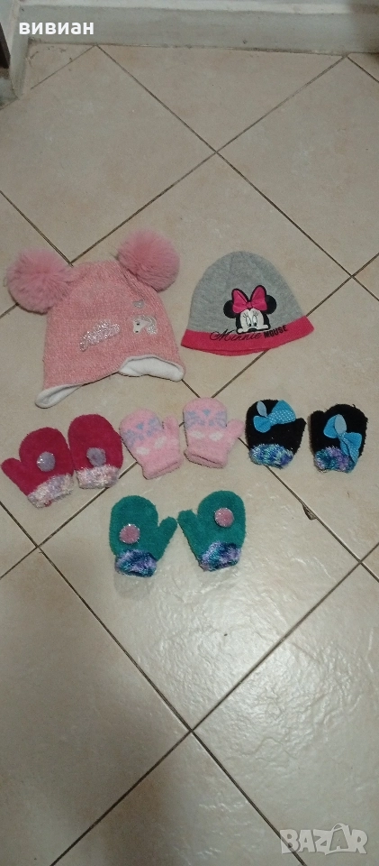 лот шапки и ръкавици , снимка 1