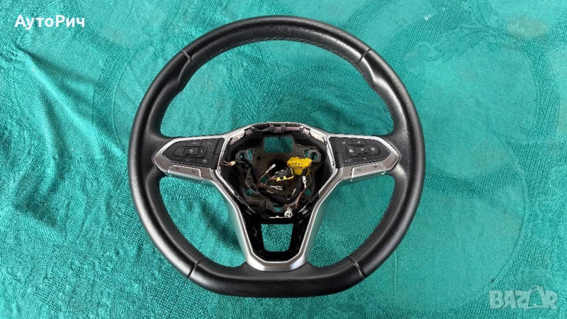 Волан с Бутони Vw Golf 8 / Голф 8, снимка 1