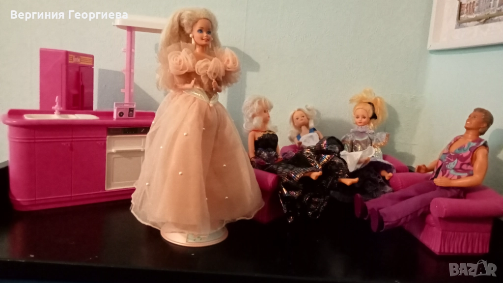 Комплект Барби на стойка, Кен, холова гарнитура, кухня - оригинални Mattel + подарък , снимка 1