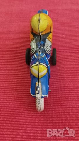 Тенекиена играчка 60 те Моторист Унгария. , снимка 4 - Колекции - 42012513