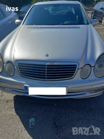 Mercedes-Benz E 220 CDI Avantgarde, снимка 2 - Автомобили и джипове - 50889745