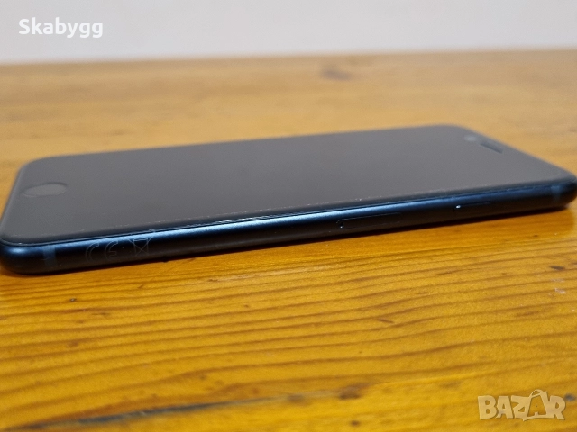 iPhone SE 3rd Gen, снимка 3 - Apple iPhone - 52745811