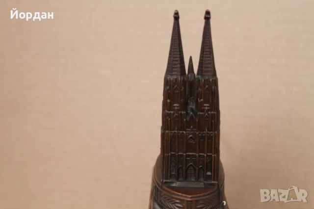 Античен Немски декоративен часовник с ''Кьолнската катедрала'', снимка 7 - Антикварни и старинни предмети - 49849092