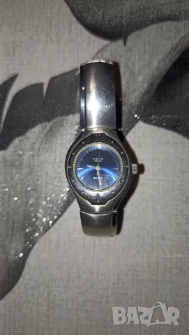 Продавам дамски часовник Casio Sheen с верижка за ремонт