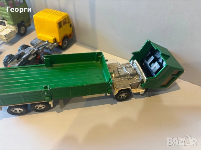 Лот Метални камиончена 1:43, снимка 11 - Колекции - 53813428
