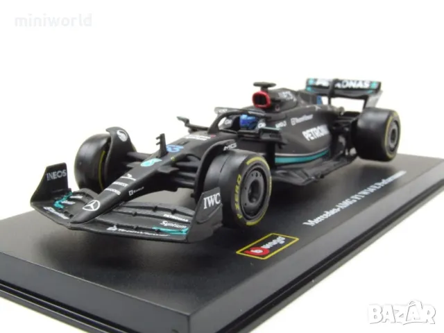 Mercedes-Benz AMG F1 W12 EQ Power n.77 Valtteri Bottas with Helmet 2021 - 1:43 на bBurago в PVC кейс, снимка 1